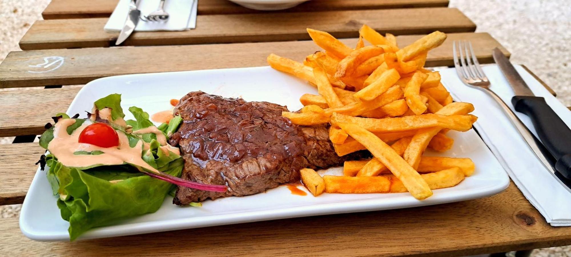 Mazet En Provence Pour 4, Piscine Chauffee Privee, Jardin Clos Prive, Barbecue, Chiens Admis Sainte-Jalle Zewnętrze zdjęcie