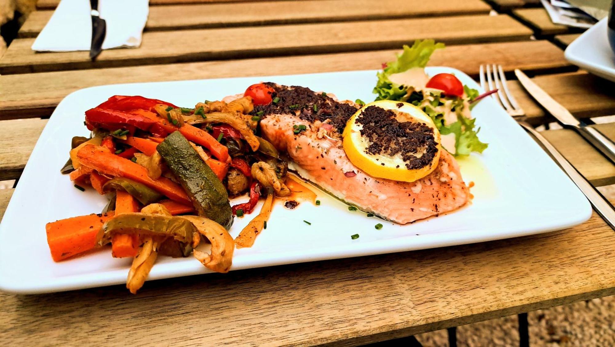 Mazet En Provence Pour 4, Piscine Chauffee Privee, Jardin Clos Prive, Barbecue, Chiens Admis Sainte-Jalle Zewnętrze zdjęcie