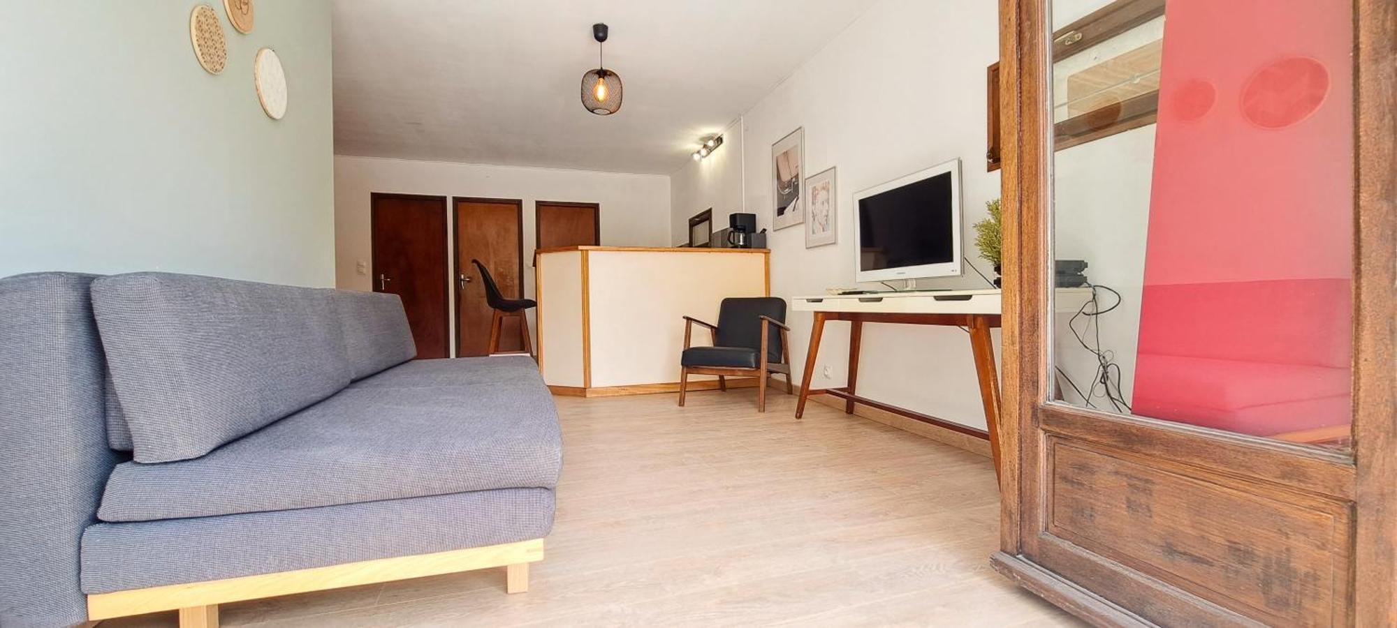 Mazet En Provence Pour 4, Piscine Chauffee Privee, Jardin Clos Prive, Barbecue, Chiens Admis Sainte-Jalle Zewnętrze zdjęcie